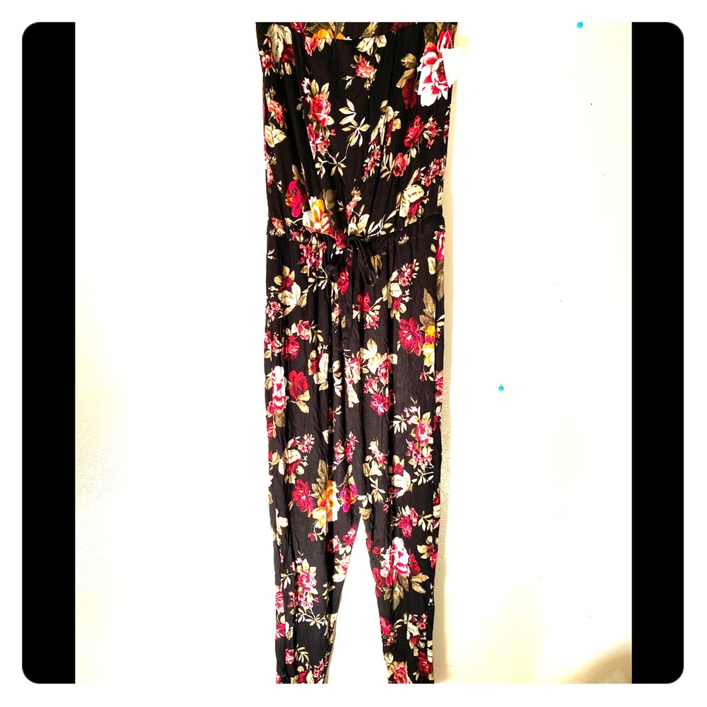 Floral romper bnwt